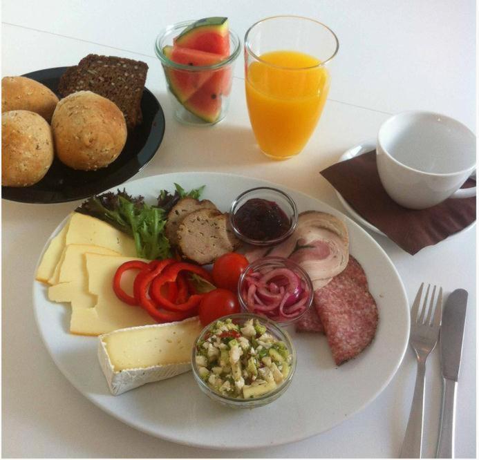 הולסטברו Hotel Phonix מראה חיצוני תמונה